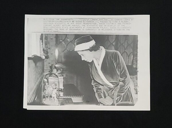 1956 Antique Official Royal Press Photograph Queen Elizabeth II Coronation ERII - Image 3