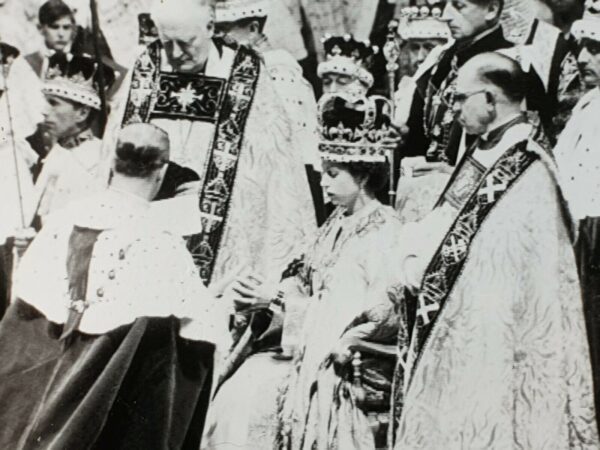 1953 Antique Official Royal Press Photograph Queen Elizabeth II Coronation ERII - Image 2