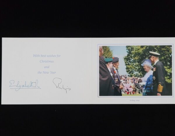 2004 Queen Elizabeth II Signed Royal Christmas Card British Royalty Autograph UK