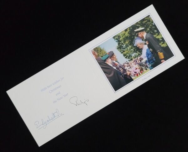 2004 Queen Elizabeth II Signed Royal Christmas Card British Royalty Autograph UK - Image 13