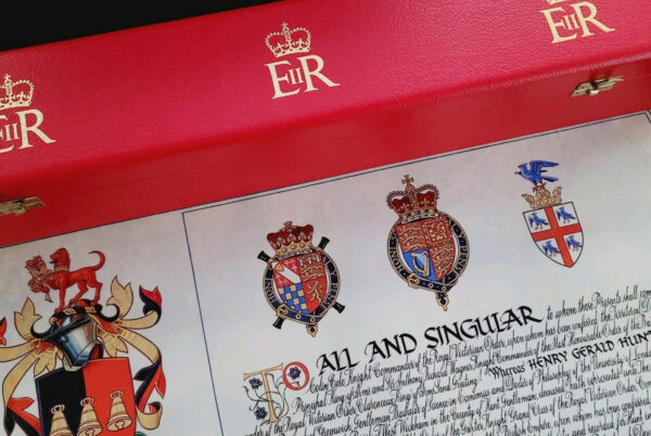 Queen Elizabeth II Royal Despatch Box Grant of Arms Royalty Document HUNT Family - Image 8