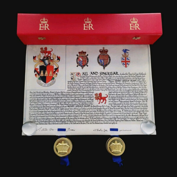 Queen Elizabeth II Royal Despatch Box Grant of Arms Royalty Document HUNT Family - Image 19